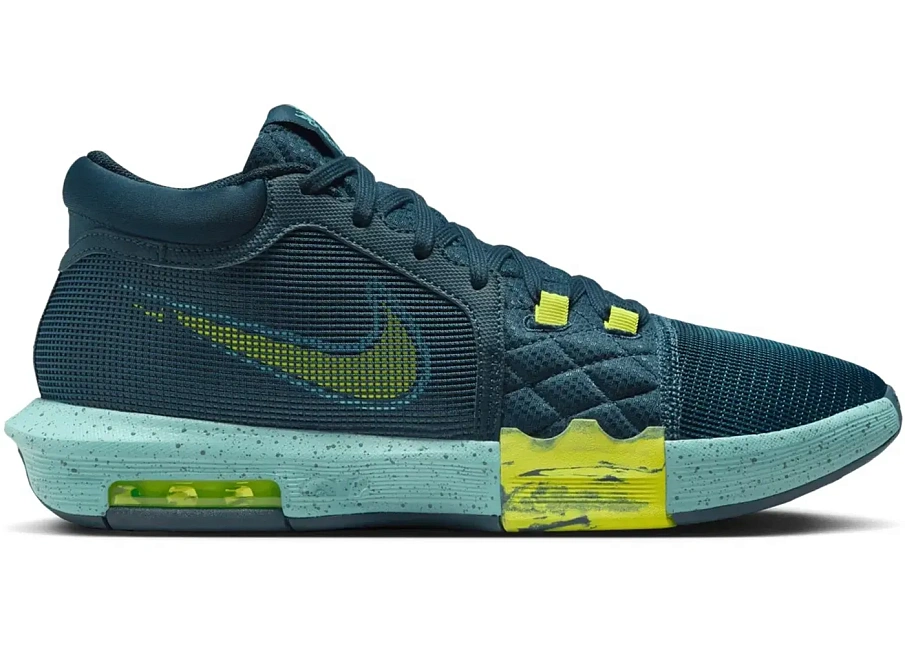 Фото № 1 с приближением к товару «‎Nike LeBron Witness 8»