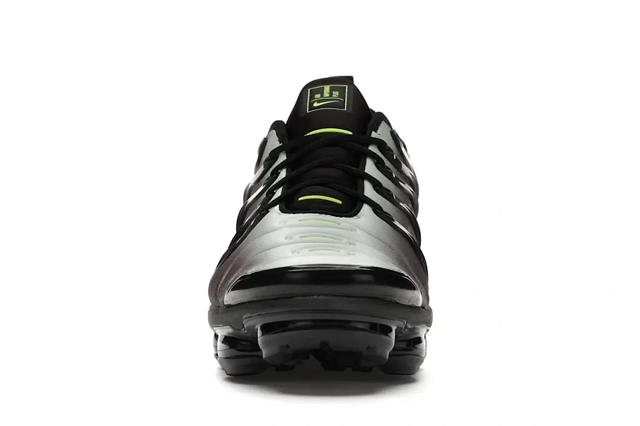 Фото № 2 с приближением к товару «‎Nike Air VaporMax Plus Neon»
