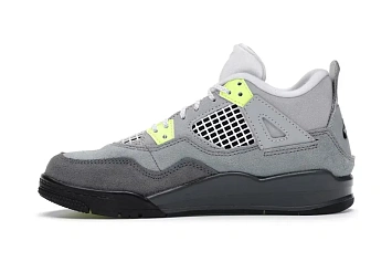Jordan 4 Retro - 3