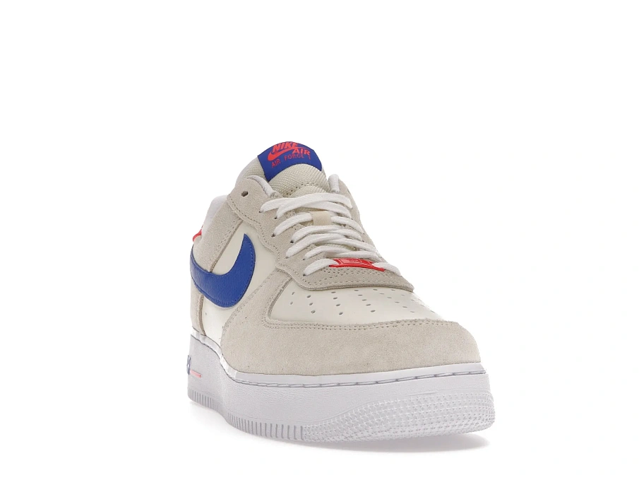 Фото № 2 с приближением к товару «‎Nike Air Force 1 Low 07 LV8 Coconut Milk Hyper Royal»