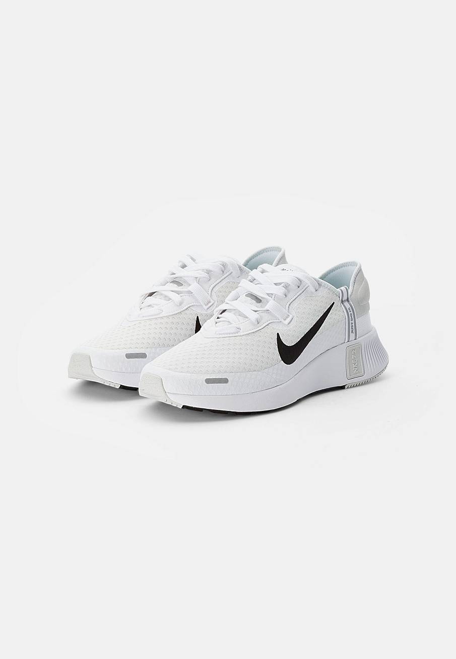 Фото № 2 с приближением к товару «‎Nike Reposto »