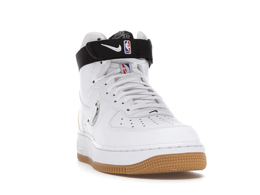 Фото № 3 с приближением к товару «‎Nike Air Force 1 High NBA White University Gold»