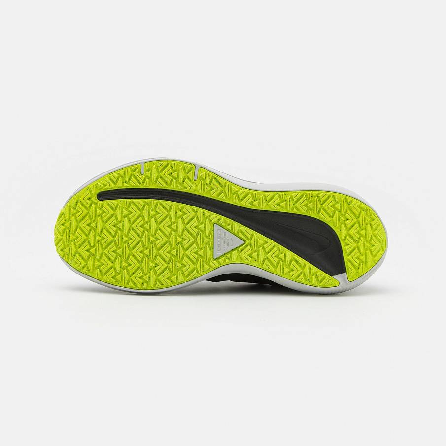 Фото № 5 с приближением к товару «‎Nike Wmns Air Winflo 9 Shield»