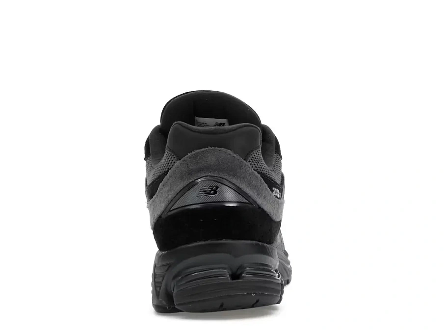 Фото № 4 с приближением к товару «‎New Balance 2002R»
