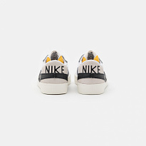 Фото № 3 с приближением к товару «‎Nike Blazer ’77 Jumbo »