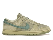 Фото № 1 с приближением к товару «‎Nike Dunk Low»
