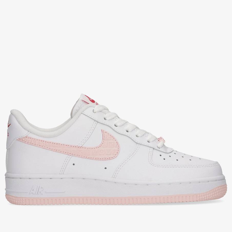 Фото № 1 с приближением к товару «‎Nike Wmns Air Force 1 07 VD»