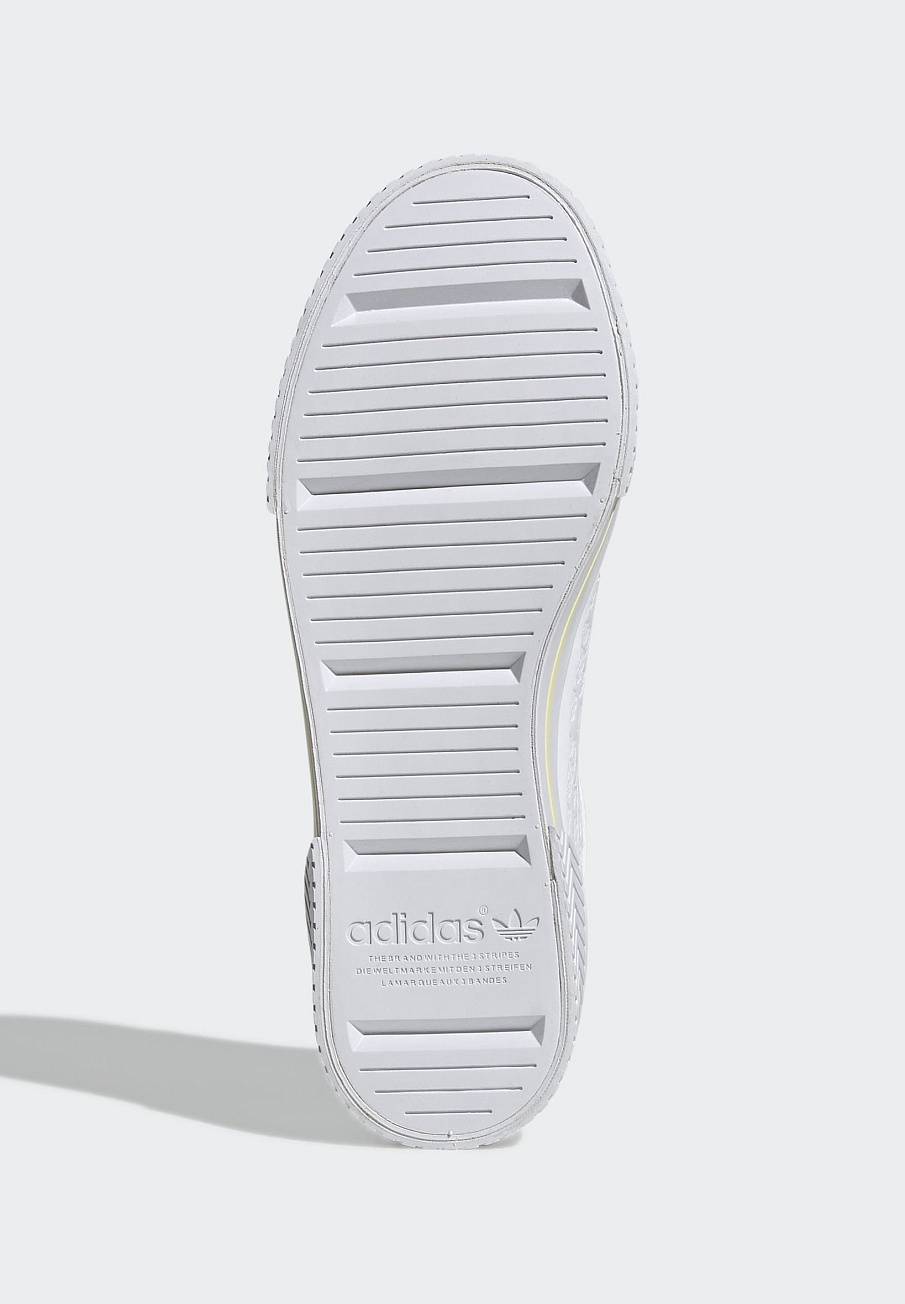 Фото № 5 с приближением к товару «‎Adidas Disney Court Tourino »