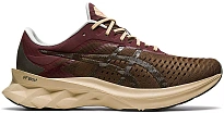 Фото № 1 с приближением к товару «‎ASICS Novablast Affix Brown»