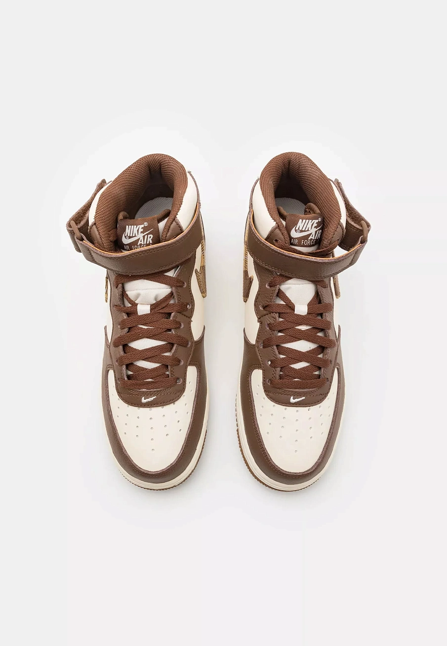 Фото № 4 с приближением к товару «‎AIR FORCE 1 MID '07 LX UNISEX»
