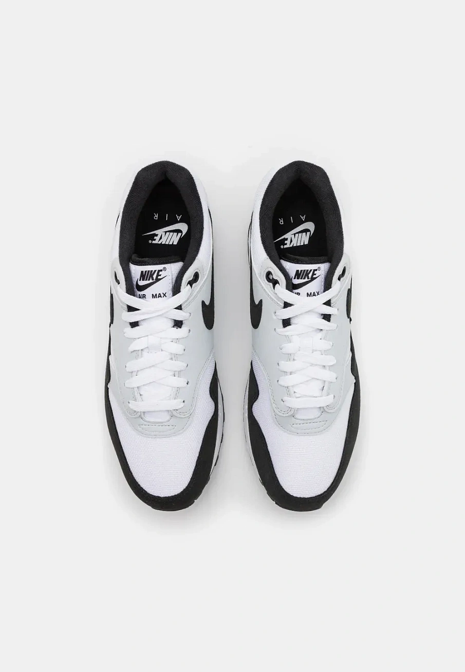 Фото № 4 с приближением к товару «‎AIR MAX 1»