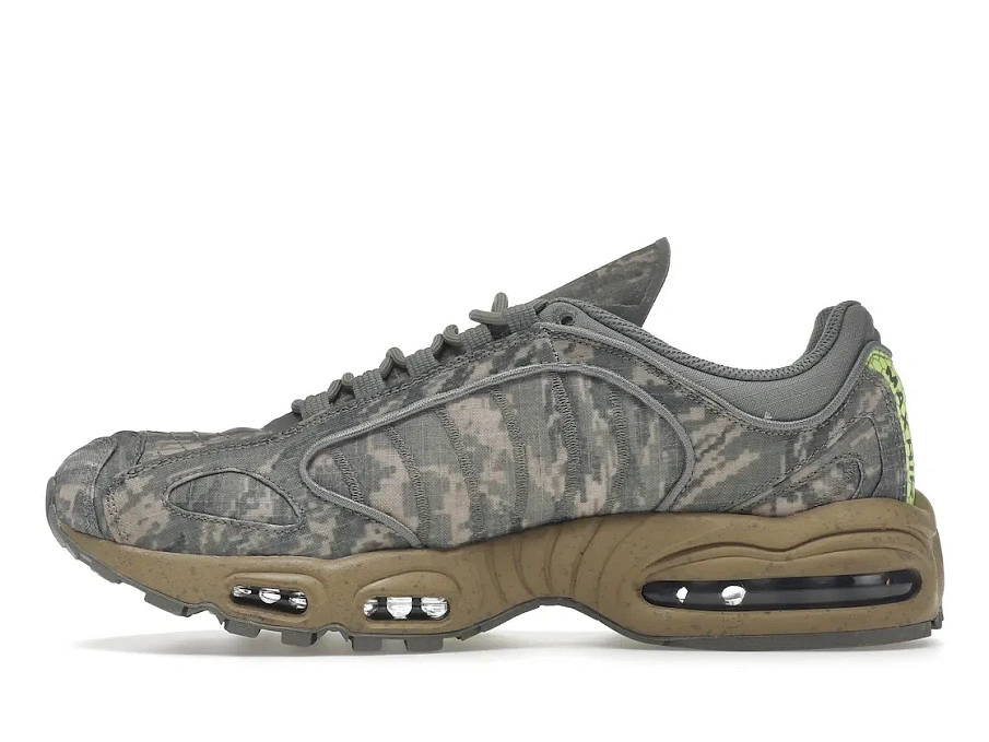 Фото № 3 с приближением к товару «‎Nike Air Max Tailwind 4 Digi Camo»