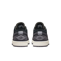 Фото № 4 с приближением к товару «‎Jordan Brand Jordan 1 SE Craft «inside Out »