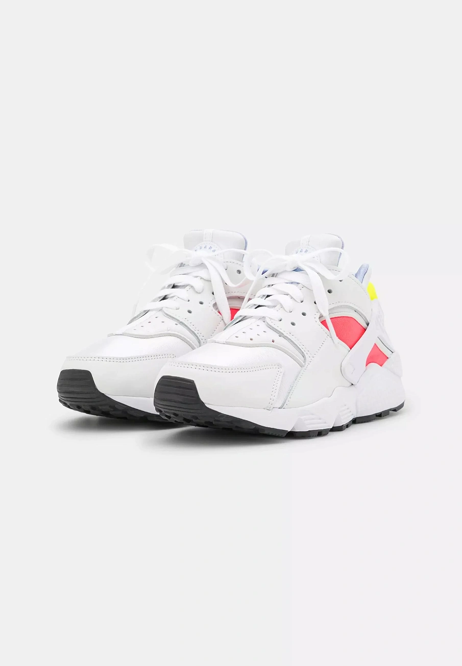 Фото № 4 с приближением к товару «‎AIR HUARACHE»