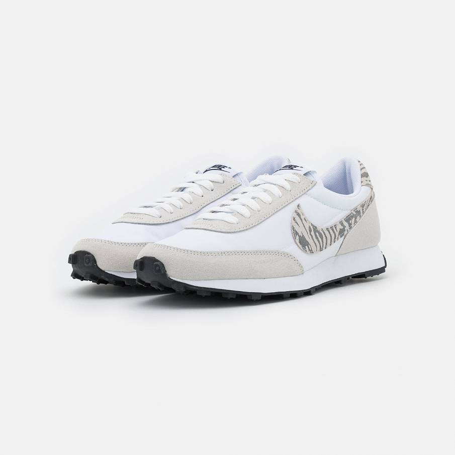 Фото № 3 с приближением к товару «‎Nike Daybreak »