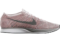 Фото № 1 с приближением к товару «‎Nike Flyknit Racer Strawberry»