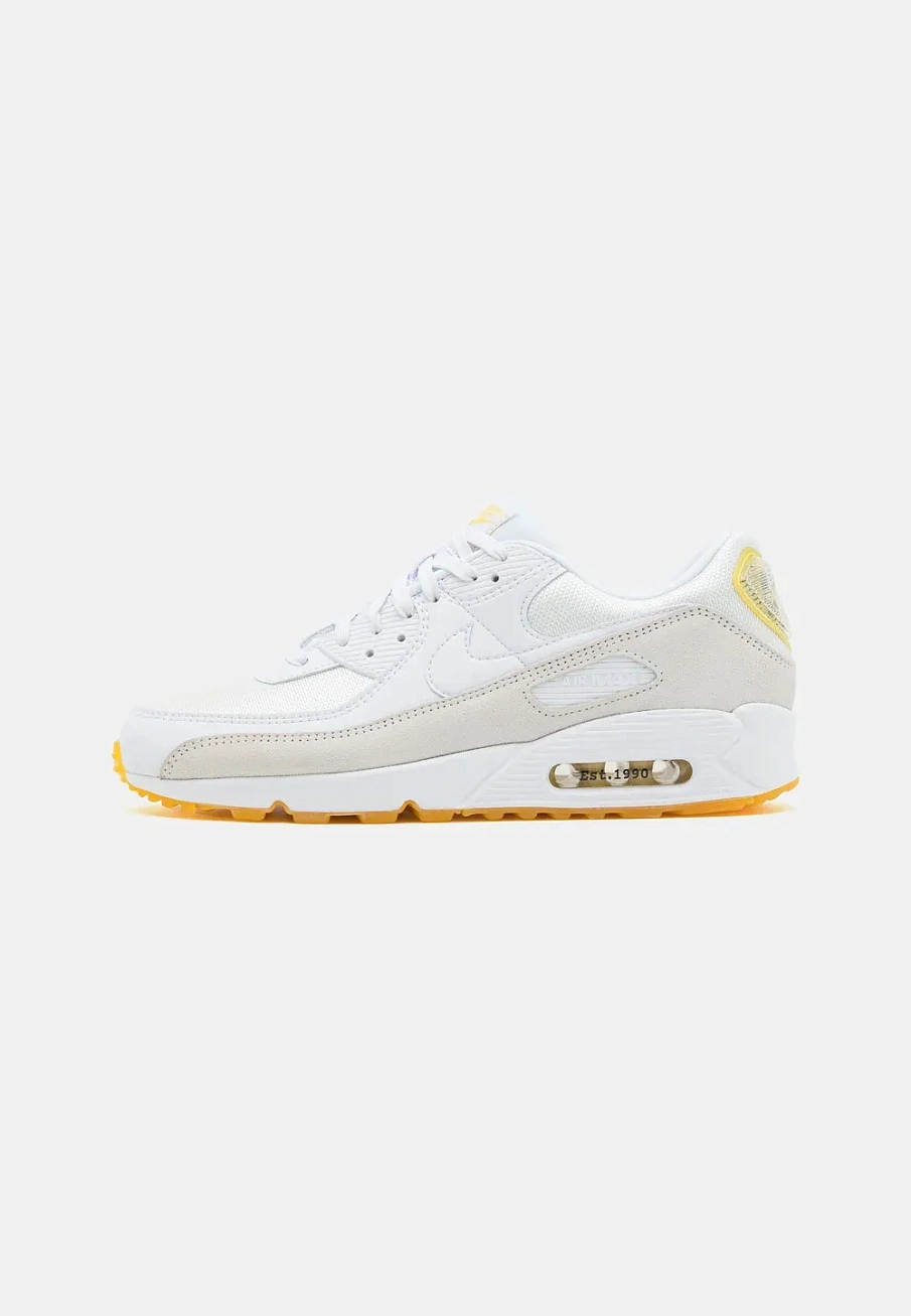 Фото № 3 с приближением к товару «‎AIR MAX»