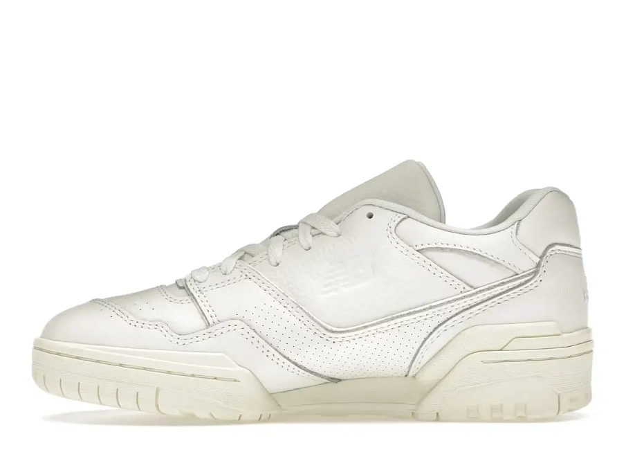 Фото № 3 с приближением к товару «‎New Balance 550»