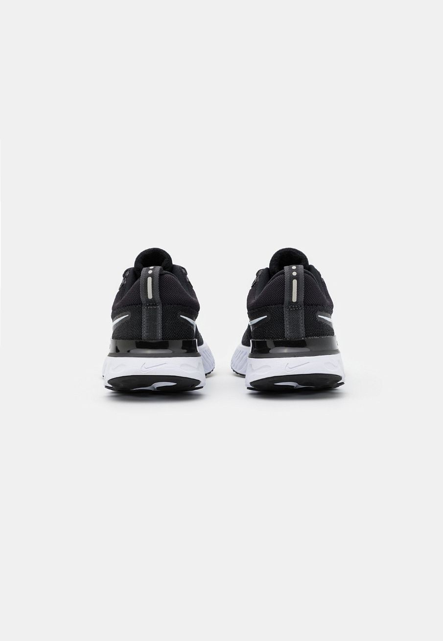 Фото № 3 с приближением к товару «‎Nike DO»