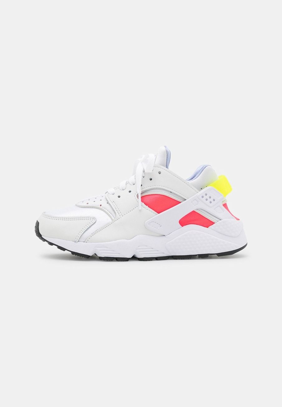 Фото № 1 с приближением к товару «‎Nike Air Huarache »