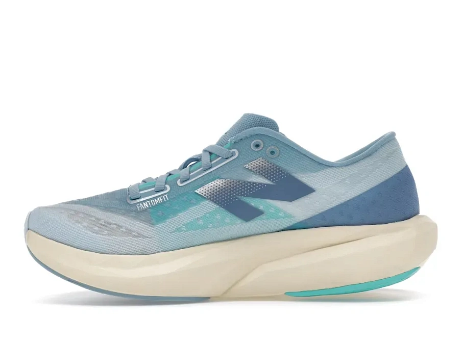 Фото № 3 с приближением к товару «‎New Balance FuelCell Rebel v4»