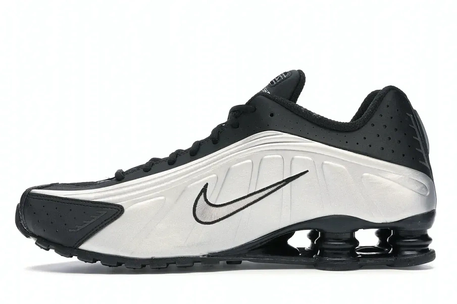 Фото № 3 с приближением к товару «‎Nike Shox R4 Black Metallic Silver»