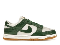 Фото № 1 с приближением к товару «‎Nike Dunk Low LX»
