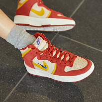 Фото № 4 с приближением к товару «‎Nike Wmns Dunk UP »