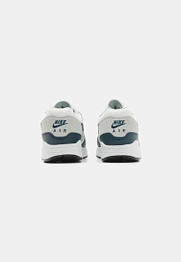 Фото № 3 с приближением к товару «‎AIR MAX 1 »