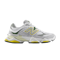Фото № 1 с приближением к товару «‎New Balance 9060 White Apollo Gold»