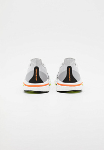 Фото № 3 с приближением к товару «‎Adidas Supernova»