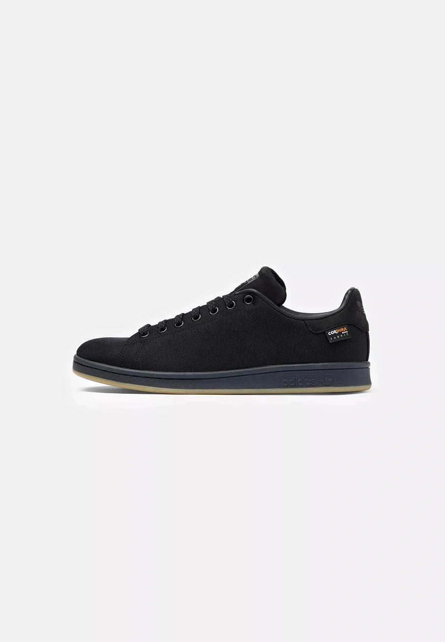 Фото № 1 с приближением к товару «‎STAN SMITH UNISEX»