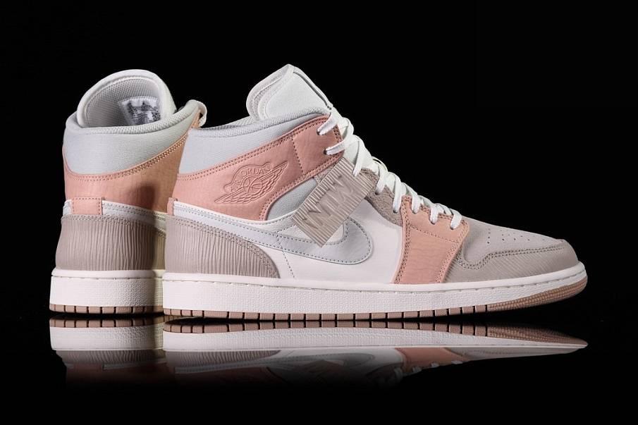 Фото № 4 с приближением к товару «‎Nike Air Jordan 1 Retro Milan»