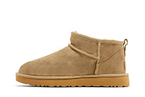 Фото № 4 с приближением к товару «‎UGG Women's Classic Ultra Mini Boot Antilope»