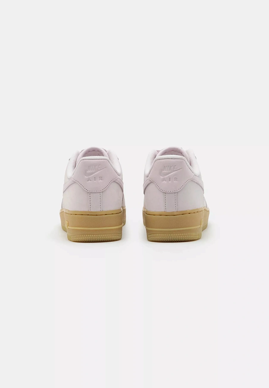 Фото № 2 с приближением к товару «‎NIKE AIR FORCE 1 PREMIUM»