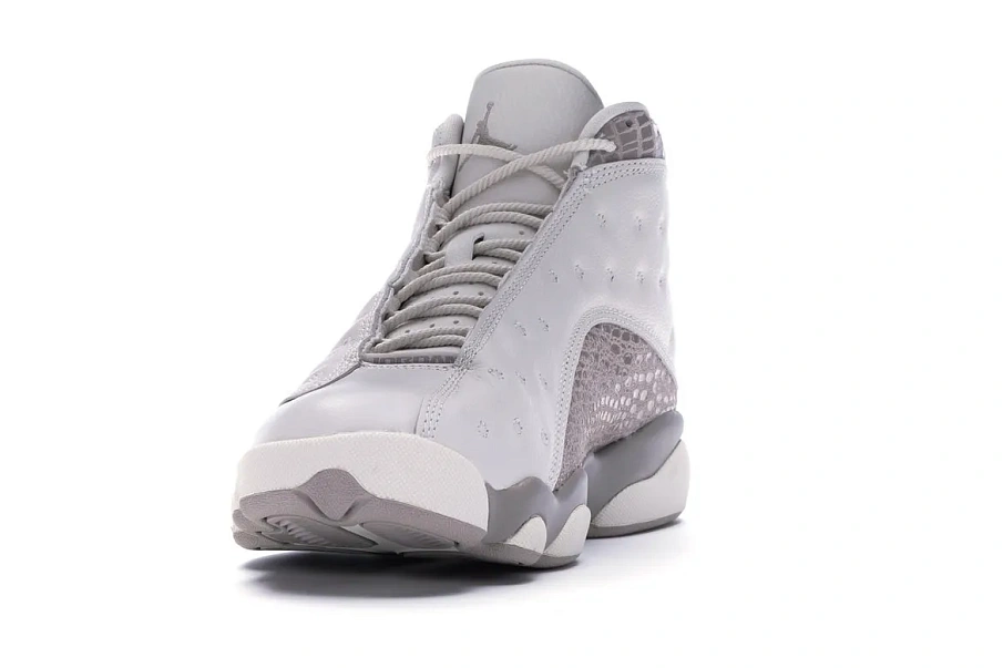 Фото № 3 с приближением к товару «‎Jordan 13 Retro Phantom »
