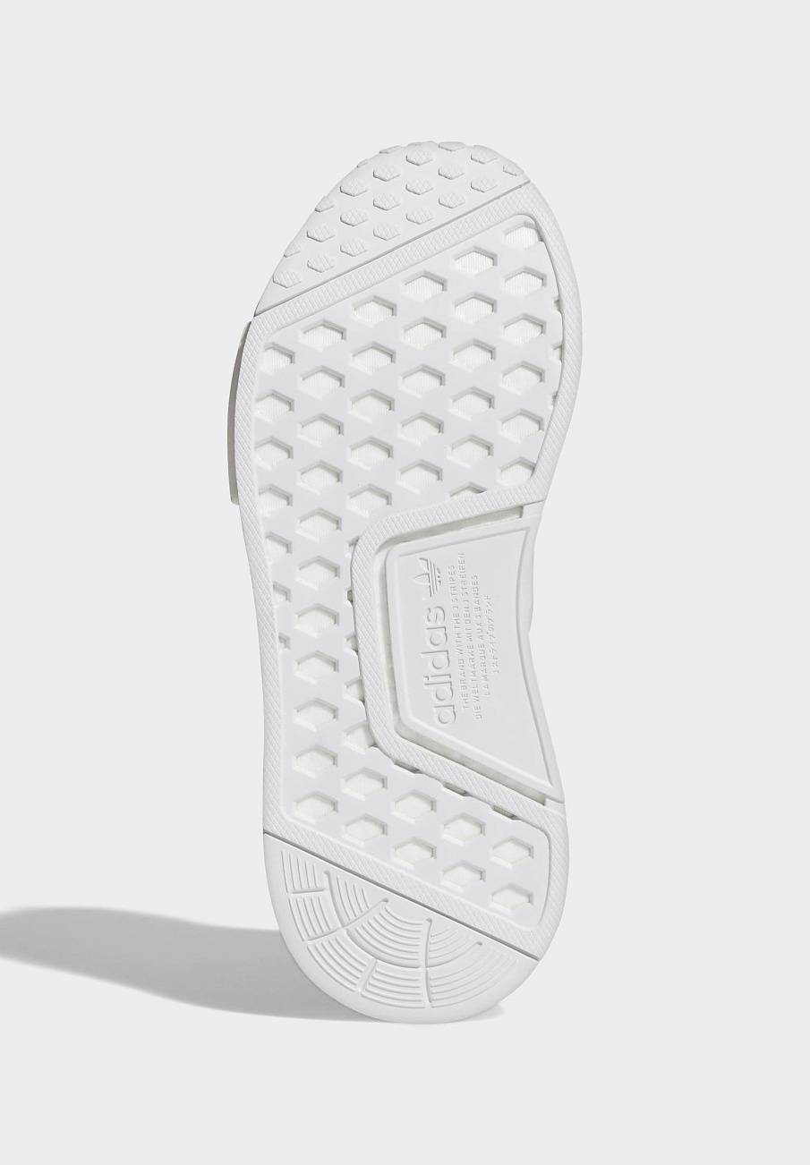 Фото № 4 с приближением к товару «‎Adidas Nmd_r1 »