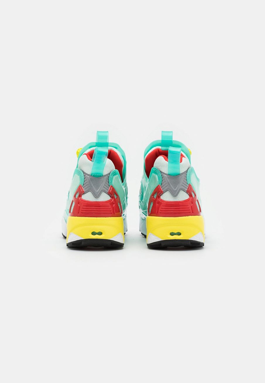 Фото № 5 с приближением к товару «‎Adidas Zx Pump »
