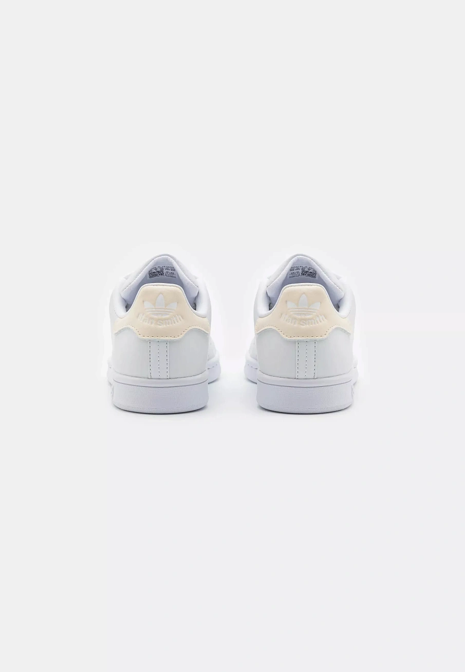 Фото № 4 с приближением к товару «‎STAN SMITH W»