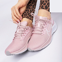 Фото № 2 с приближением к товару «‎Nike Wmns Air Zoom Pegasus 38 'Champagne'»