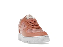 Фото № 3 с приближением к товару «‎Nike Air Force 1 07 Low SE Woven Crimson Bliss »