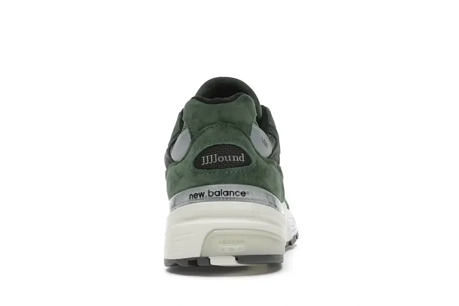 Фото № 4 с приближением к товару «‎New Balance 992»