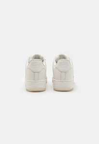 Фото № 3 с приближением к товару «‎AIR FORCE 1 07 PRO TECH WP»