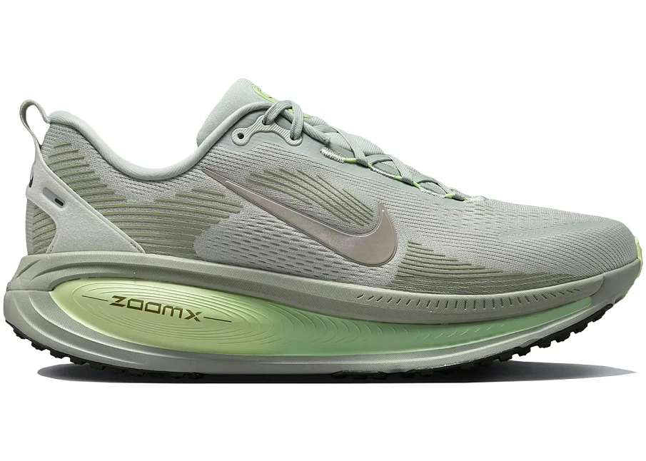 Фото № 1 с приближением к товару «‎Nike Vomero 18»