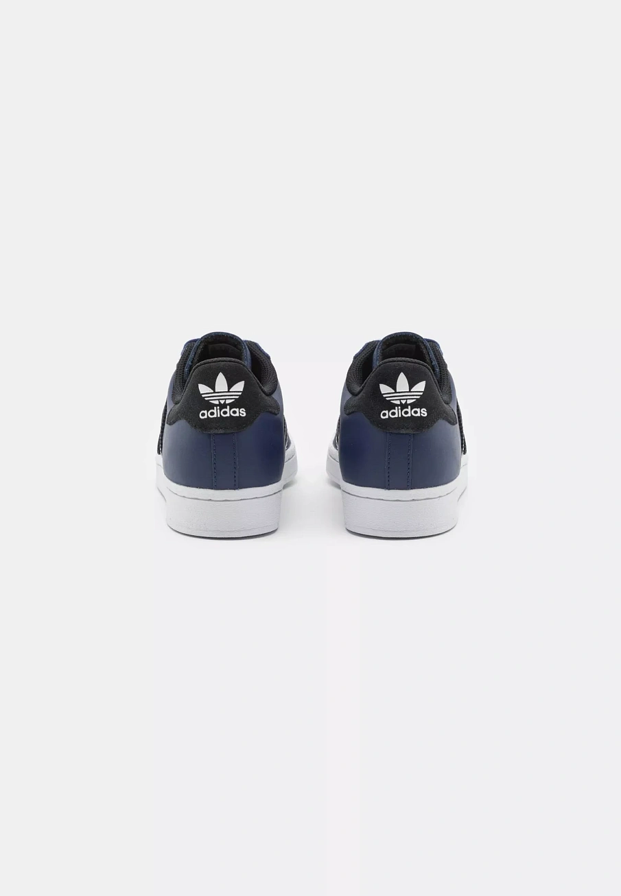 Фото № 3 с приближением к товару «‎SUPERSTAR UNISEX»