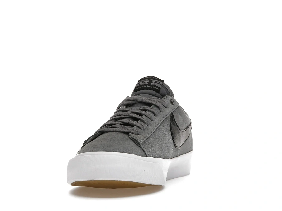 Фото № 4 с приближением к товару «‎Nike SB Zoom Blazer Low Pro GT Cool Grey»