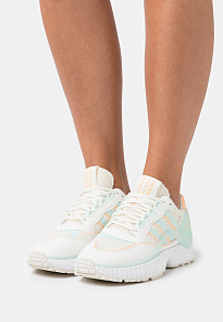 Фото № 2 с приближением к товару «‎Adidas ZX Wavian »