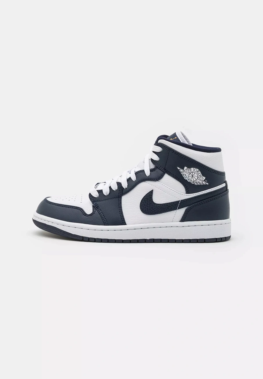 Фото № 4 с приближением к товару «‎AIR JORDAN 1 MID»