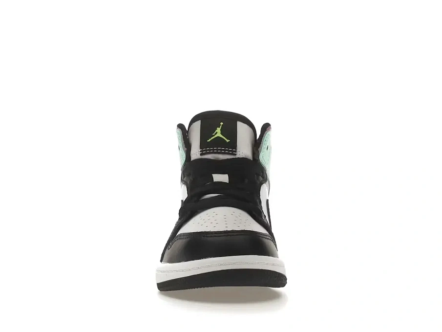 Фото № 2 с приближением к товару «‎Jordan 1 Mid»
