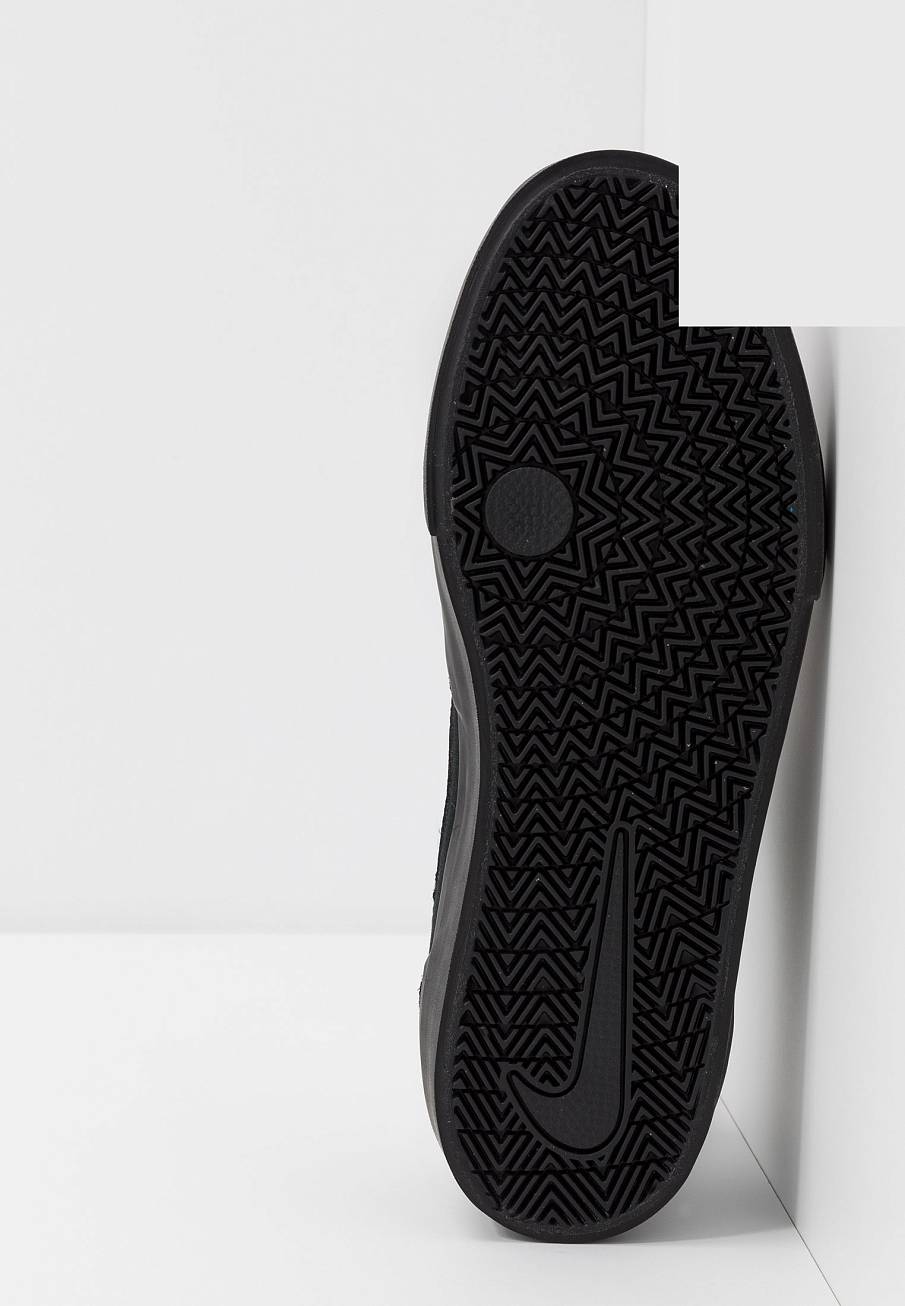 Фото № 5 с приближением к товару «‎Nike Chron »